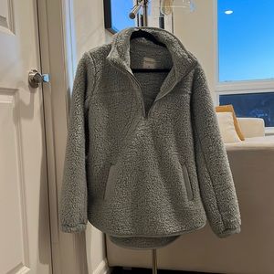 Worn once, A&F Sherpa sweater, size M, very warm